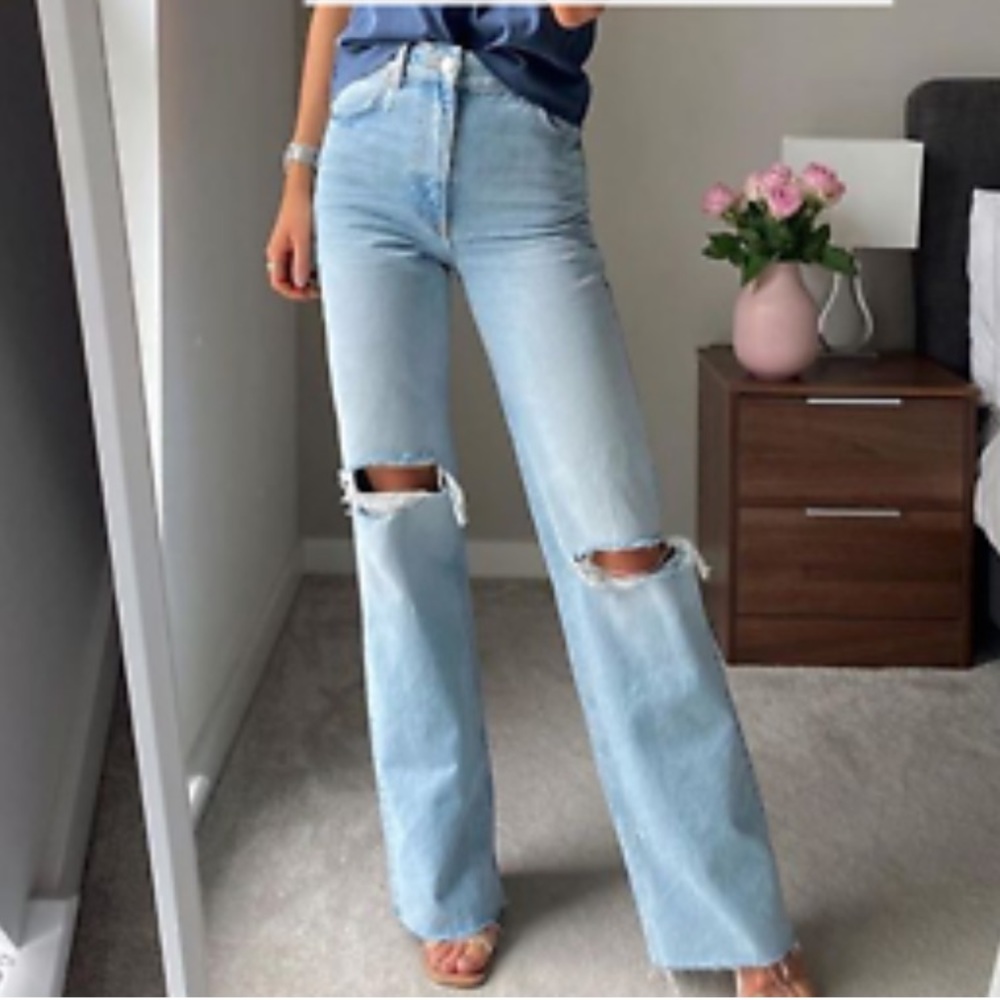 ZARA High Rise‎ Wide Leg Distressed Denim Jeans size 2 - Picture 4 of 13